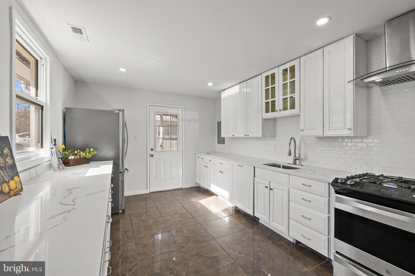 Property Photo:  3900 Elmwood Drive  VA 22303 