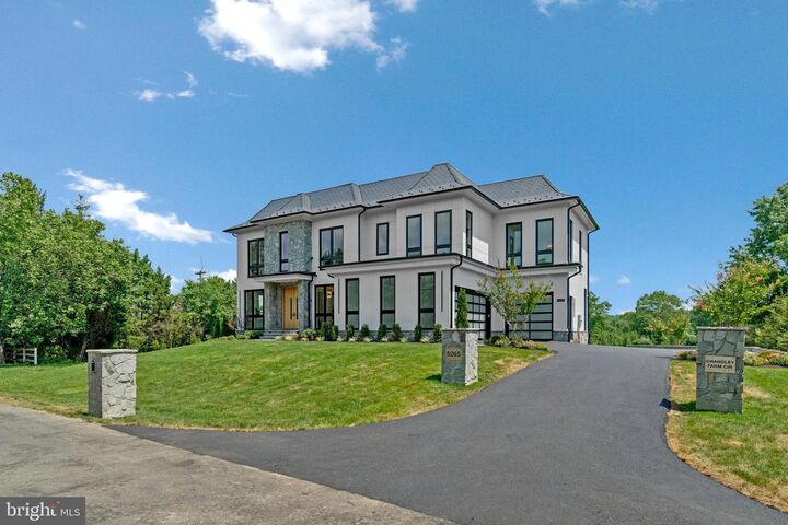 Property Photo:  5265 Chandley Farm Circle  VA 20120 