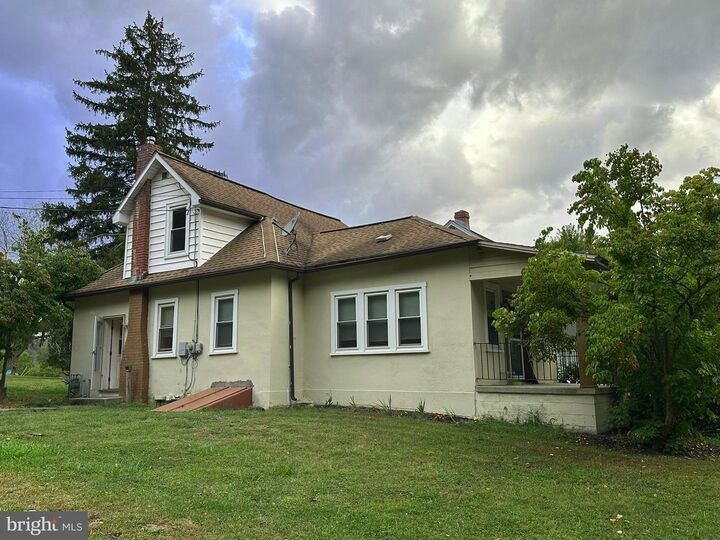 942 S Juliana Street  Bedford PA 15522 photo