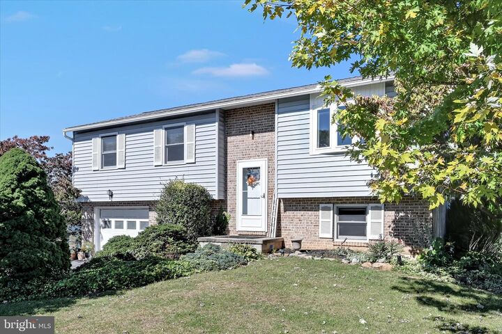 Property Photo: 1105 Showers Lane PA 19605