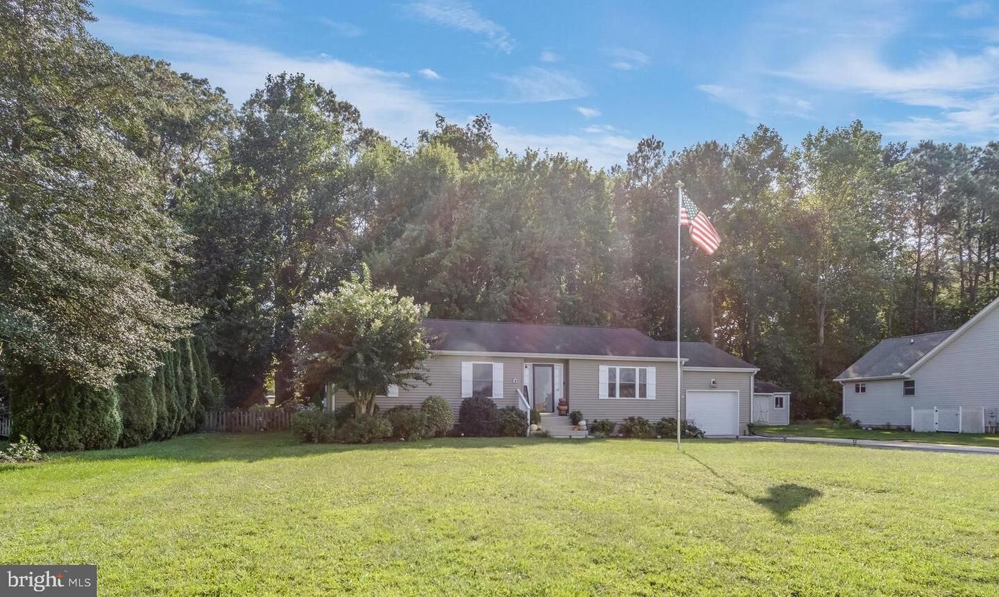 Property Photo:  30064 W Mill Run  DE 19968 
