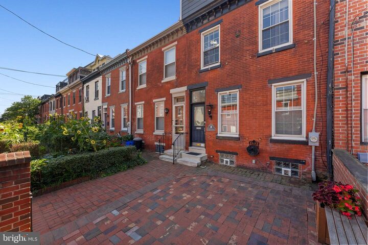 Property Photo:  2246 Bainbridge Street  PA 19146 