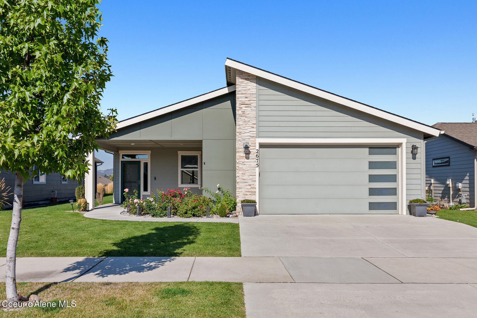 Property Photo:  2675 N Rydal Ln  WA 99019 