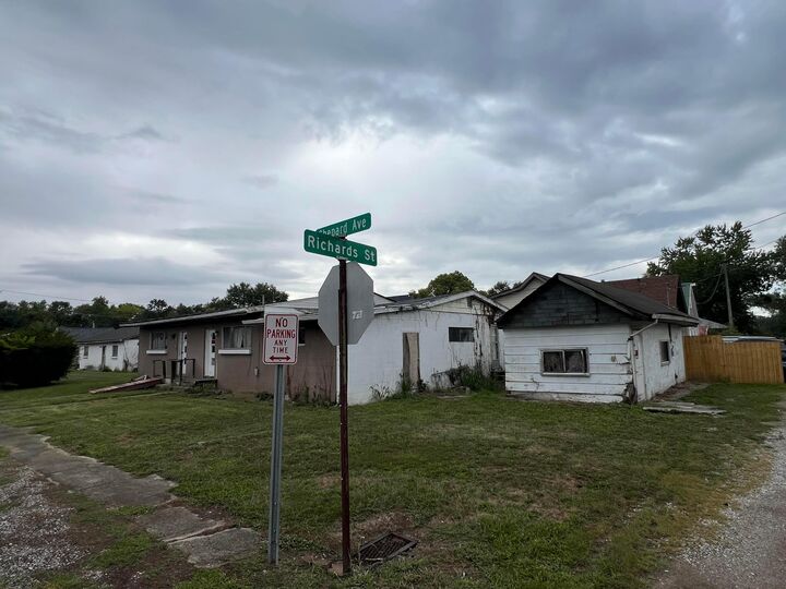 Property Photo: 3280 Shepard NE Avenue OH 43046