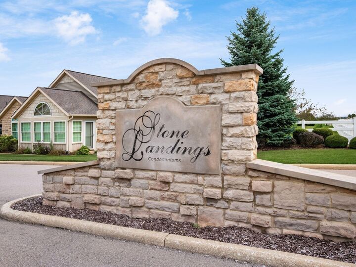 Property Photo:  1125 Cobblefield Drive  OH 44903 