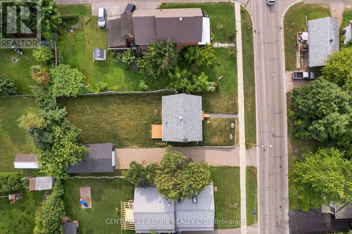 Property Photo:  332 Alfred Street  ON K8A 3A8 