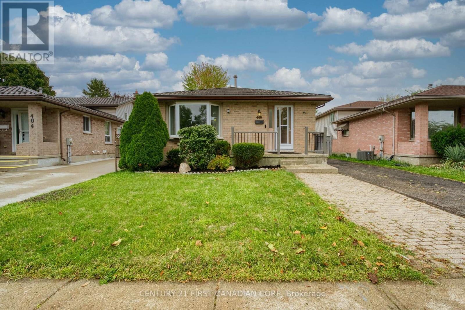 Photo de la propriété:  400 Barker Street  ON N5Y 5G6 
