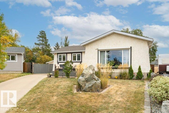 Property Photo:  14015 23 Street NW  AB T5Y 1C3