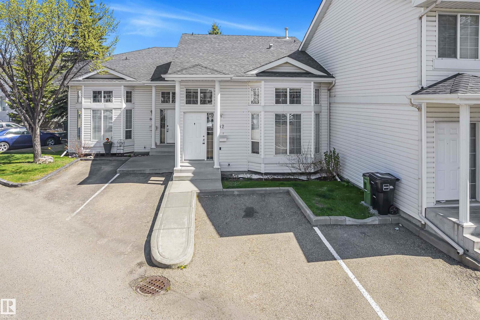 Property Photo: 3380 28A Avenue NW 82 AB T6T 1V4
