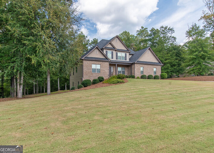 Property Photo:  828 Smallwood Trace  GA 30228 