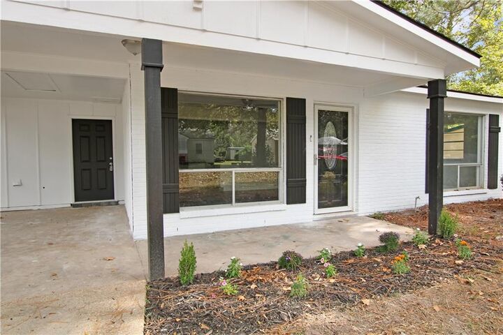 Property Photo: 5819 Caroline Drive LA 71301