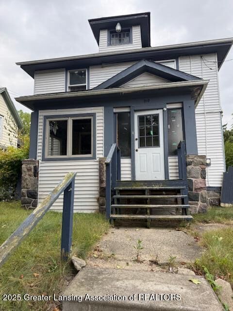 910 S Jackson Street  Jackson MI 49203 photo