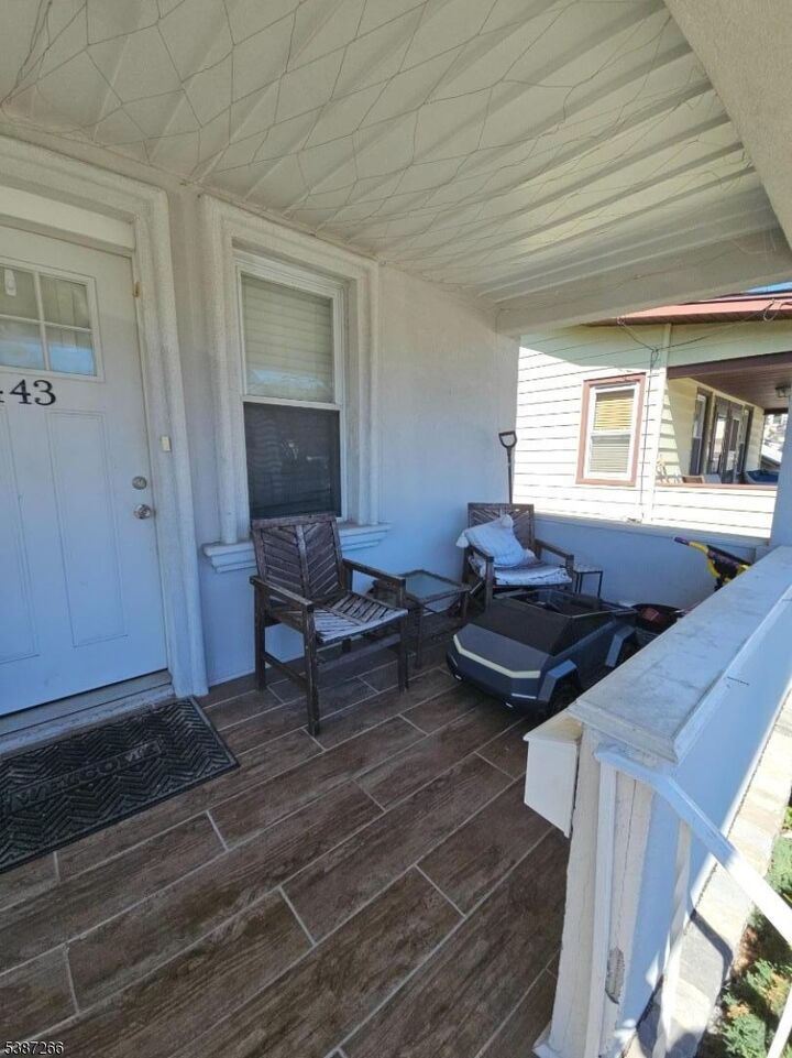 Property Photo:  443 Alder St  NJ 07071 