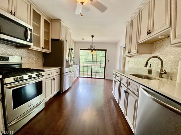 Property Photo:  2605 Hemlock Pl Ondo  NJ 07920 