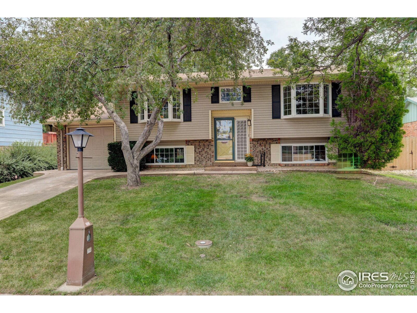 Property Photo: 1327 Brookfield Dr CO 80501