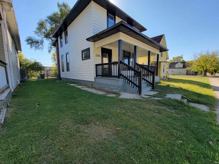 Property Photo:  2335 Smith Street  IN 46803-3447 
