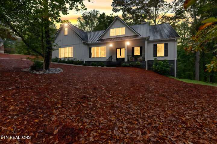 Property Photo:  417 High St  TN 37763 