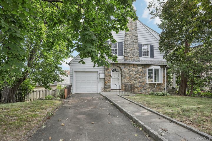 50 Emmett Place  Yonkers NY 10703 photo