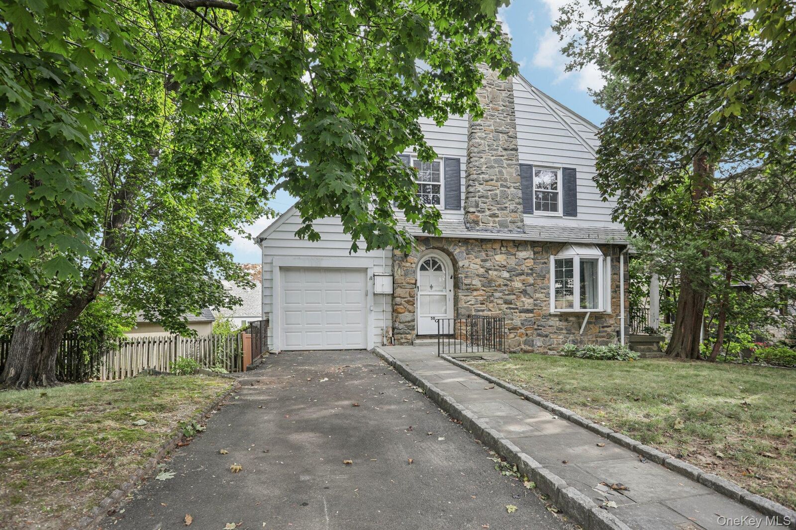Property Photo:  50 Emmett Place  NY 10703 