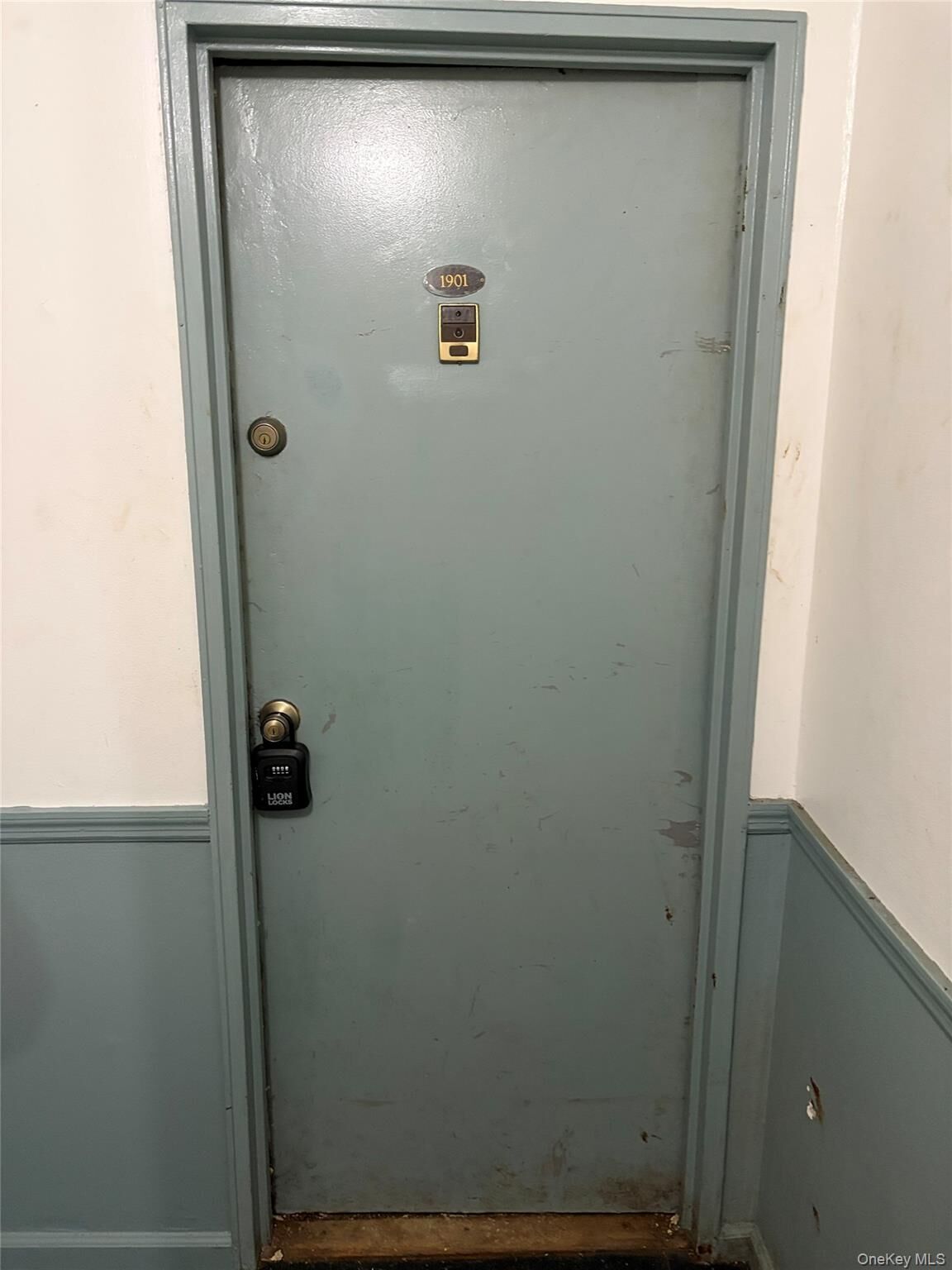 Property Photo: 1901 Barclay Manor 19A NY 12550