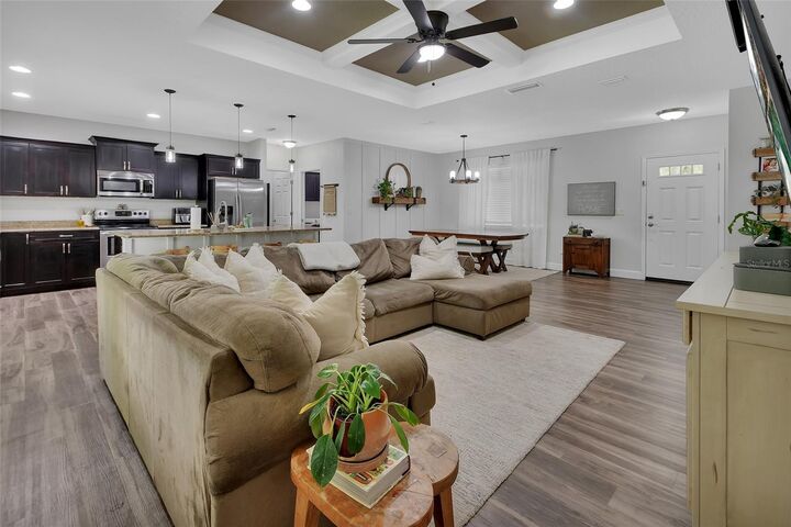 Property Photo:  327 Stonebridge Lane  FL 32763 