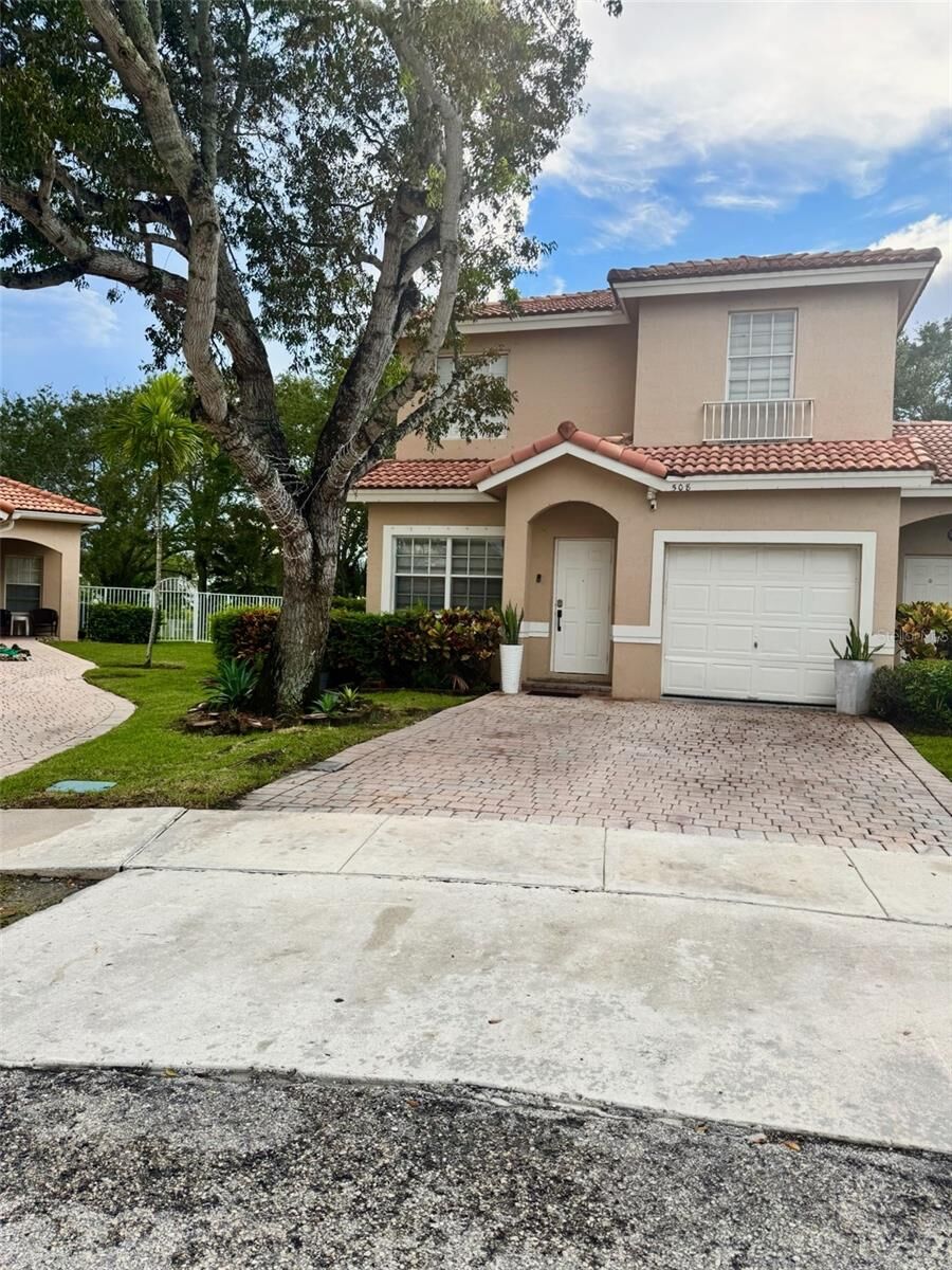 Property Photo: 508 NW 130th Way FL 33028