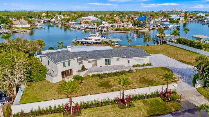 102 East Circle  New Smyrna Beach FL 32169 photo