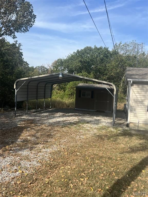 Property Photo:  2905 Carol Lane  MO 63049 
