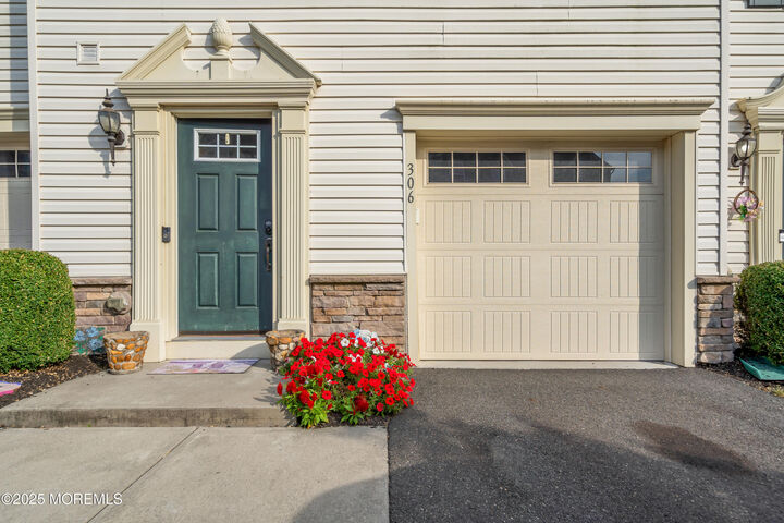 Property Photo:  306 Susquehanna Street  NJ 08755 
