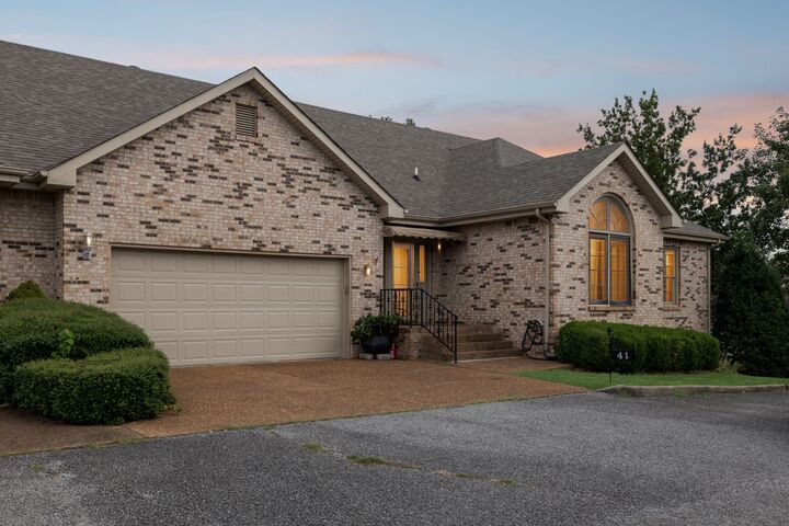Property Photo: 1818 Memorial Dr 41 TN 37043