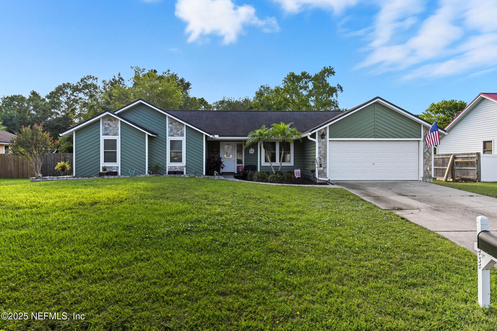 Property Photo: 434 Cockatiel Drive FL 32225