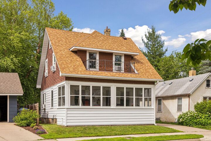 Property Photo:  2814 W 41st Street  MN 55410 