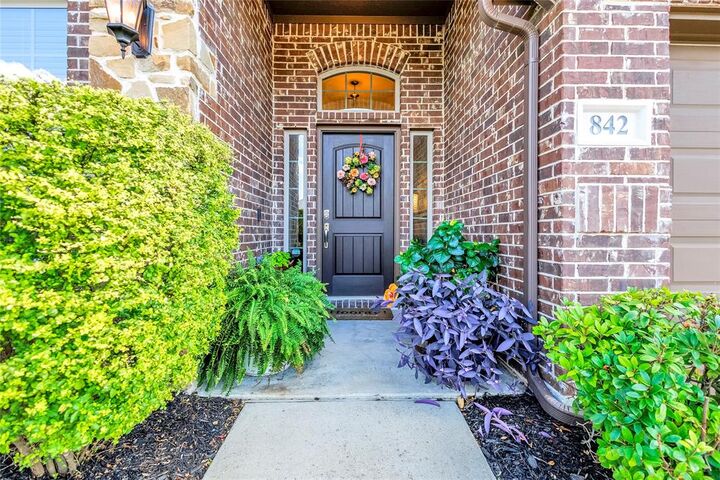 Property Photo:  842 Cauble Drive  TX 75087 