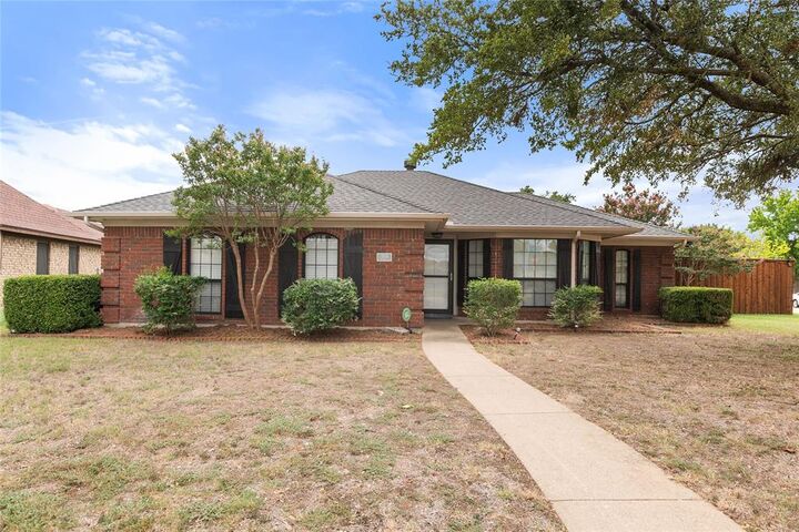 Property Photo: 1504 Sunflower Drive TX 75002