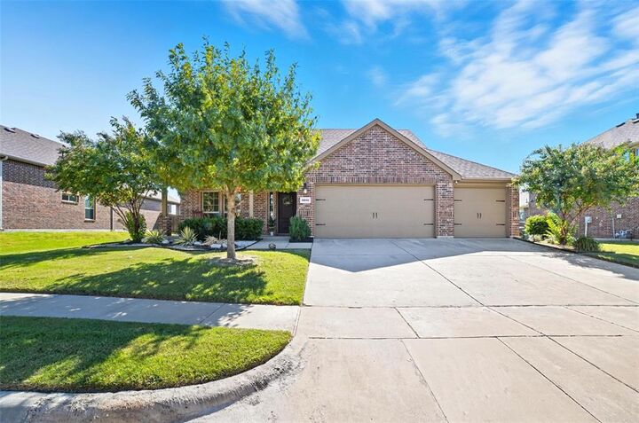 Property Photo: 3031 Lily Lane TX 75126