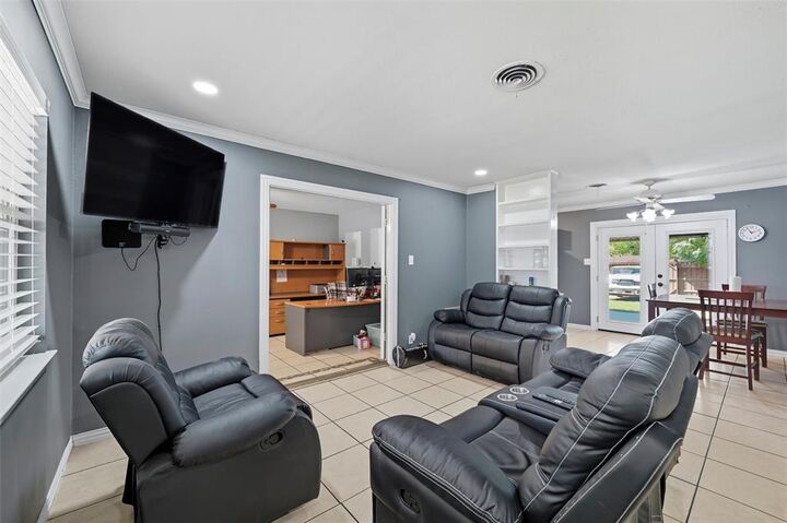 Photo de la propriété:  1405 Juanita Street  TX 75149 