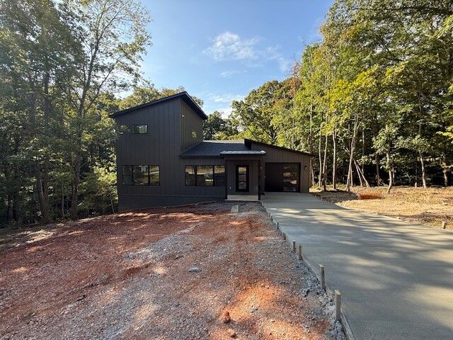 Property Photo: 6 Swinbrook Lane AR 72715