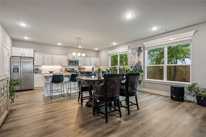 Property Photo:  4402 SW Pawhuska Street  AR 72713 