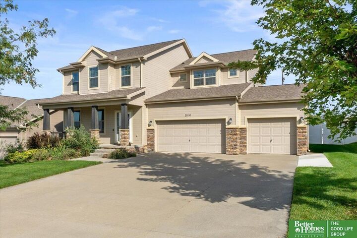 Property Photo:  21110 Buchanan Parkway  NE 68028 