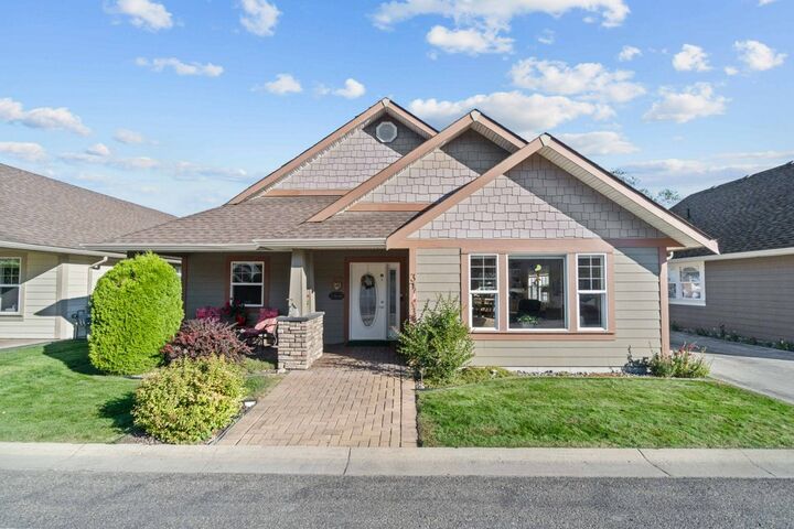 1231 10 Street SW 3  Salmon Arm BC V1E 0A5 photo