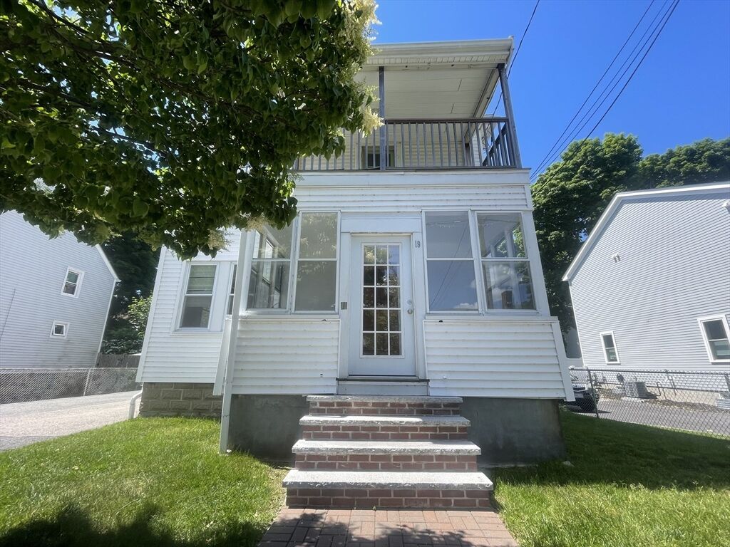 Property Photo:  19 Lincoln Street 1  MA 02155 