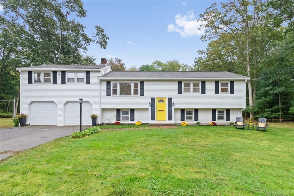 Property Photo:  51 Edgewood Rd  MA 02066 
