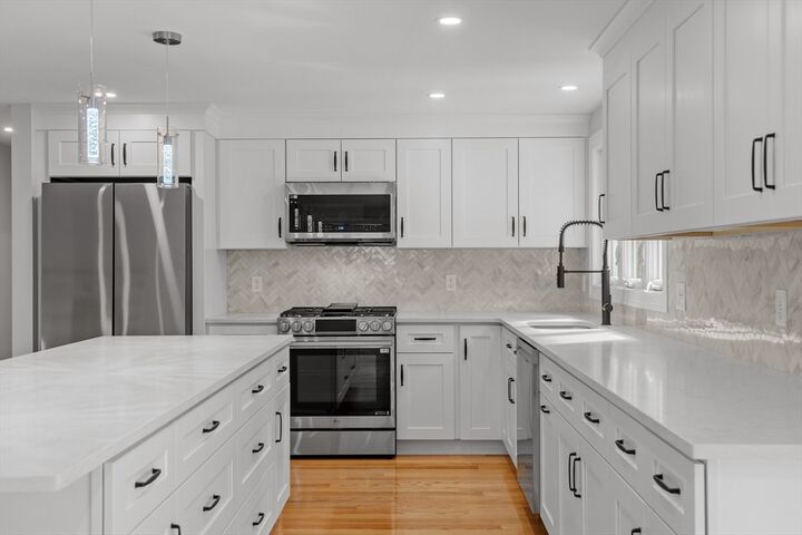 Property Photo:  39 West St  MA 01887 