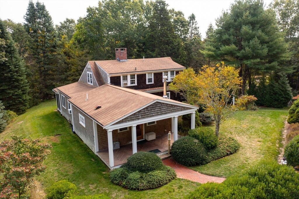 Property Photo:  431 Moraine St  MA 02050 