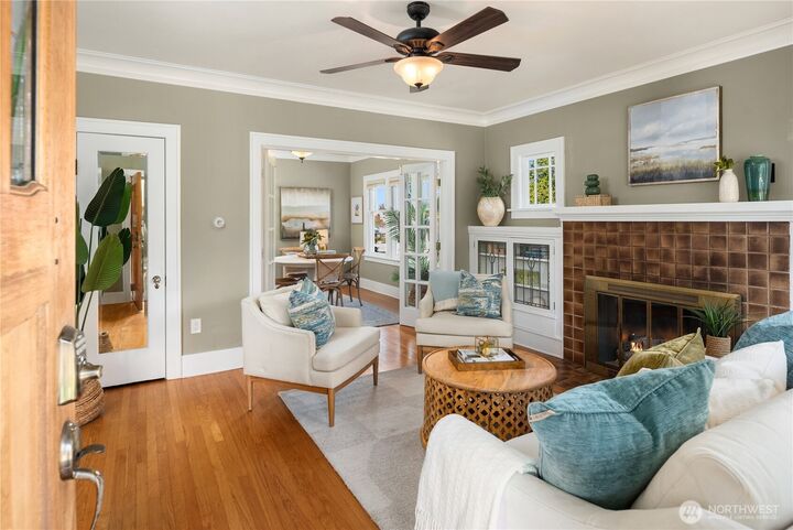 Property Photo:  835  31st Avenue  WA 98122 