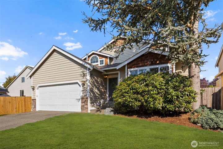 Property Photo: 27214 212th Ave SE WA 98038
