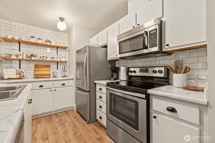 Property Photo:  5010  168th Street C  WA 98037 