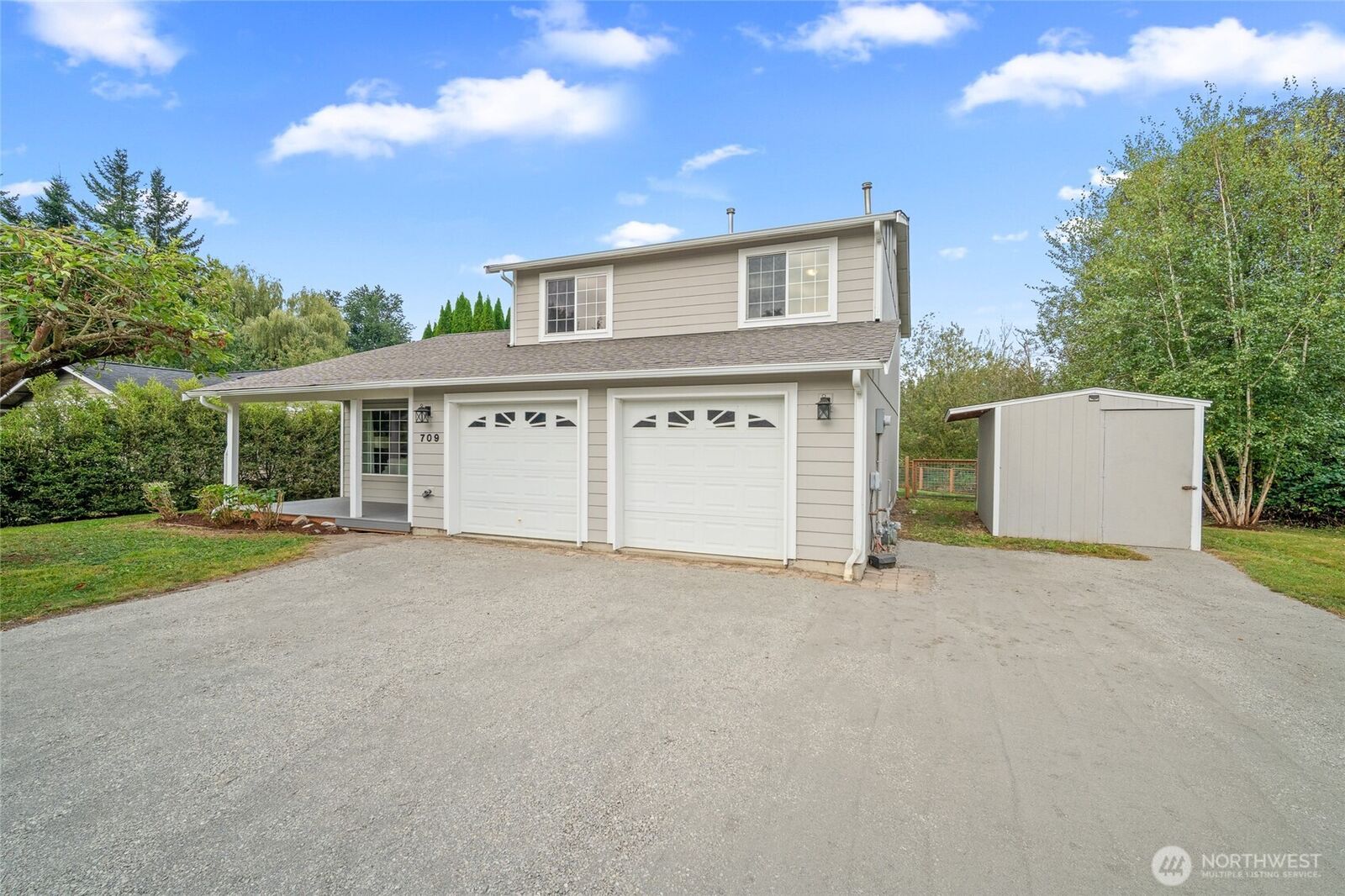 Property Photo:  709 E 3rd Street  WA 98276 