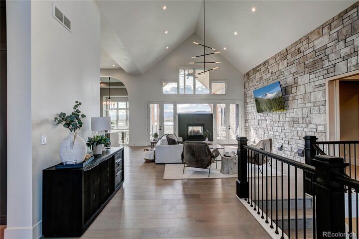 Property Photo:  2517 Southwind Road  CO 80513