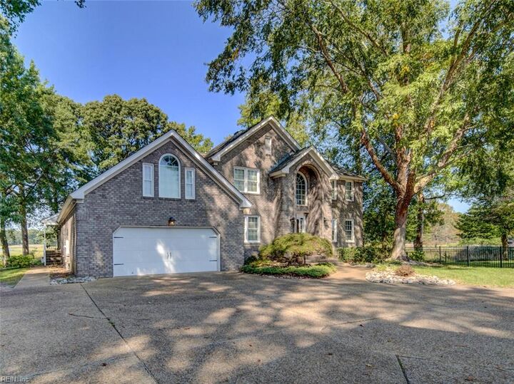 Property Photo: 2604 Schiemann Ct VA 23321
